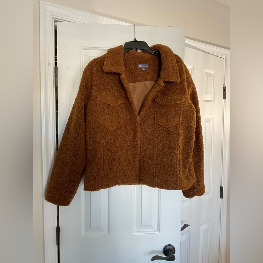 Democracy Teddy Jacket in Warm Brown